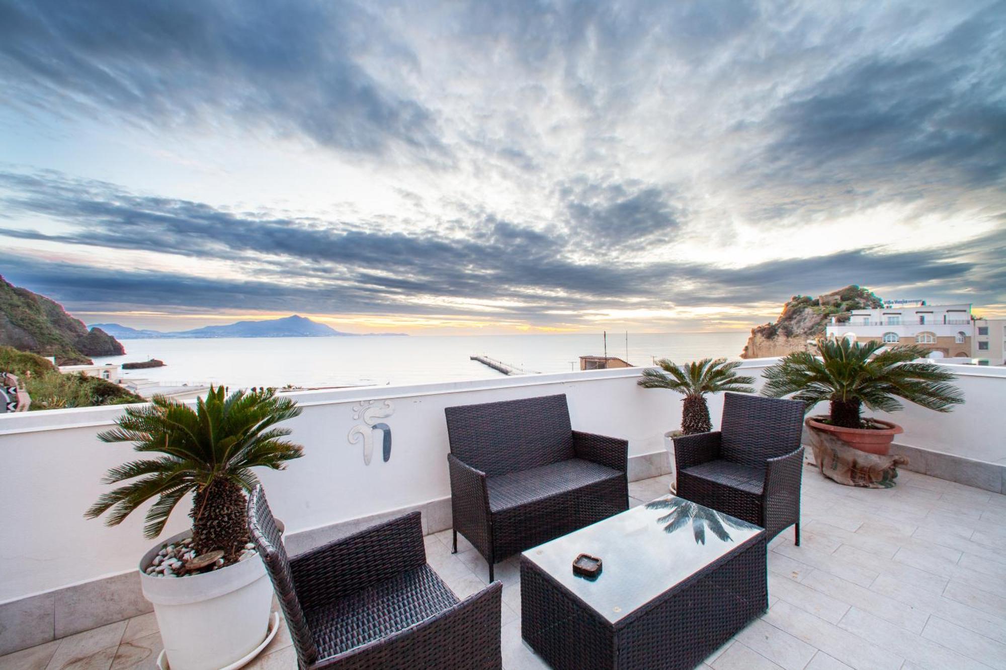 Mh Suites Rooms Apartments Bacoli Exteriér fotografie