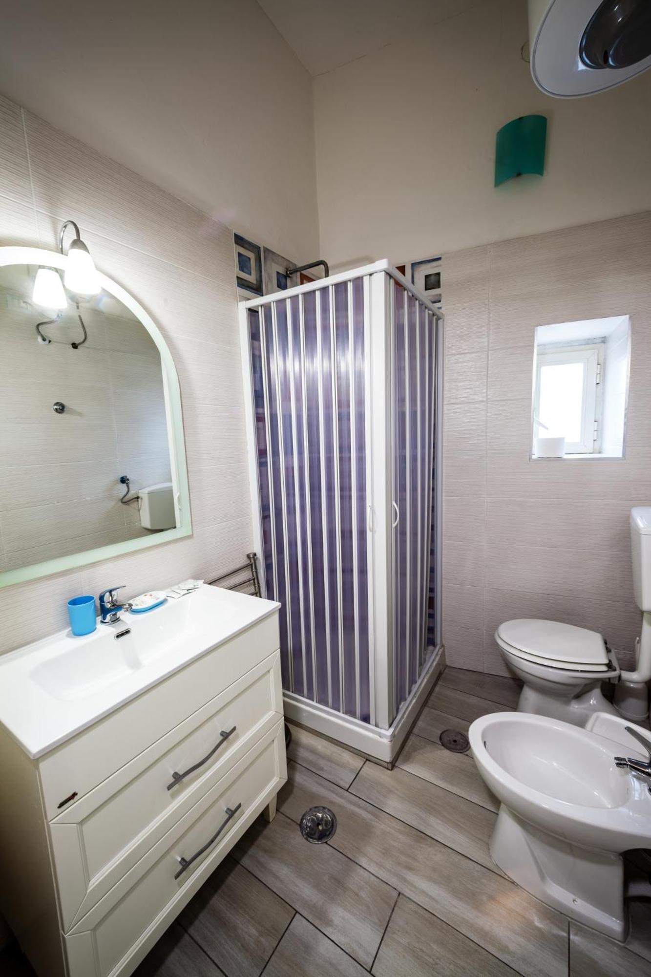Mh Suites Rooms Apartments Bacoli Pokoj fotografie
